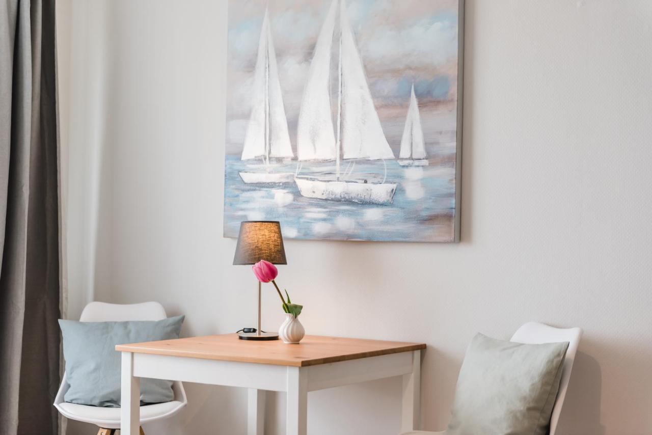 Straendhus Bed&Breakfast Hasselberg  Esterno foto