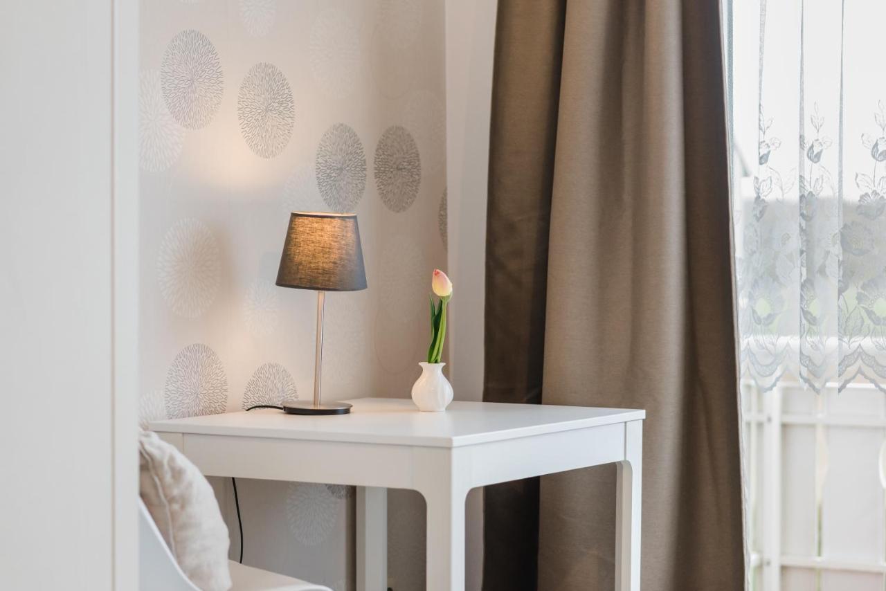 Straendhus Bed&Breakfast Hasselberg  Esterno foto