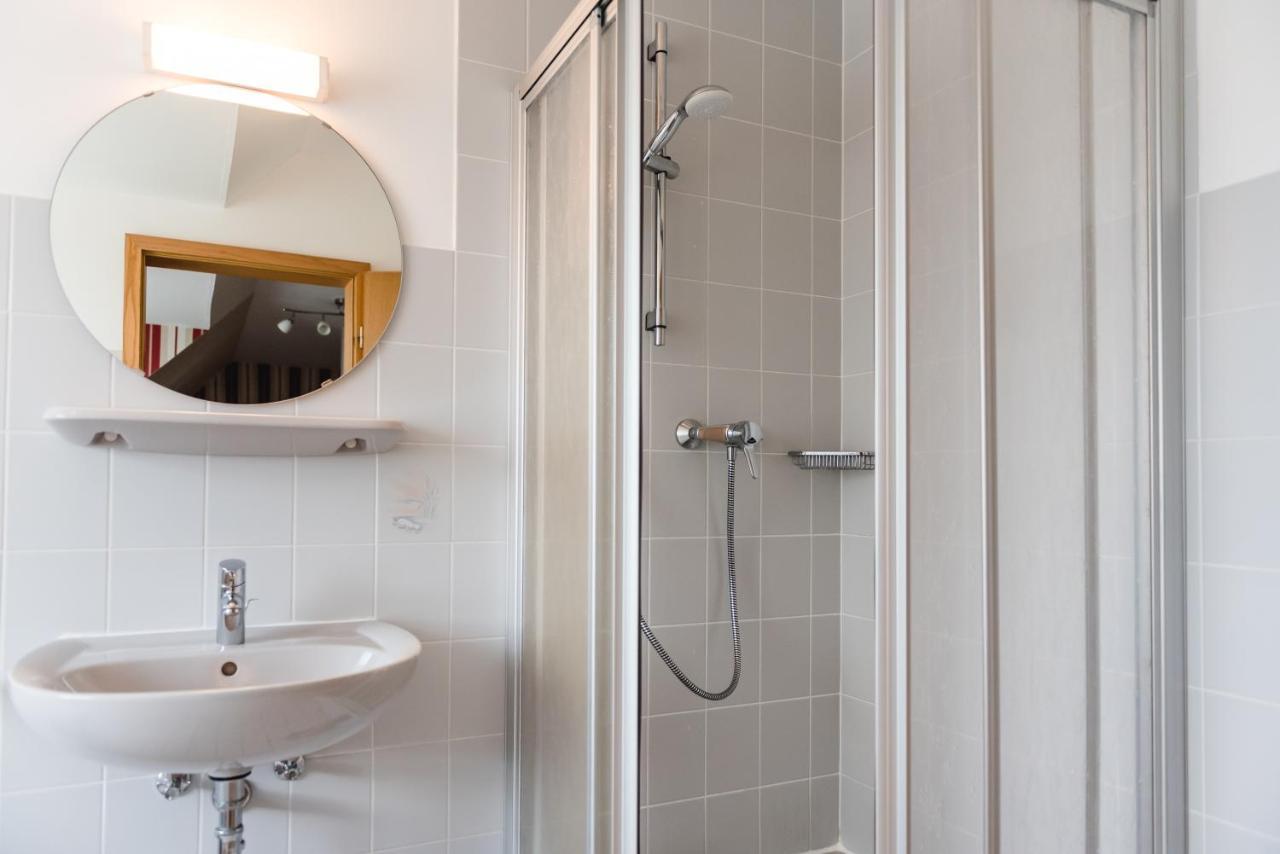 Straendhus Bed&Breakfast Hasselberg  Esterno foto