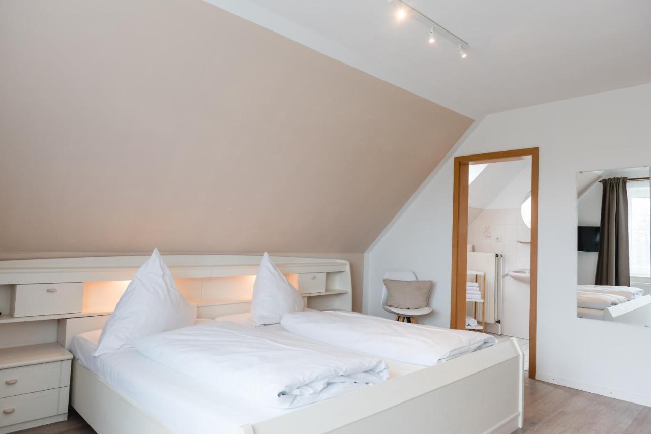 Straendhus Bed&Breakfast Hasselberg  Esterno foto
